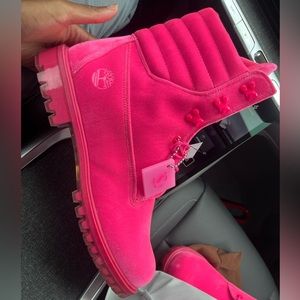 Jimmy Choo X Timberland 6-Inch Puffer Boots in Pink Velvet